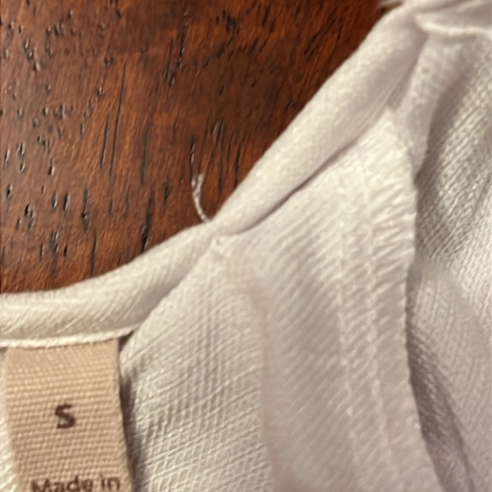 Soft Surroundings Elegant White puffed short sleeves rayon nylon blend small - Picture 9 of 13